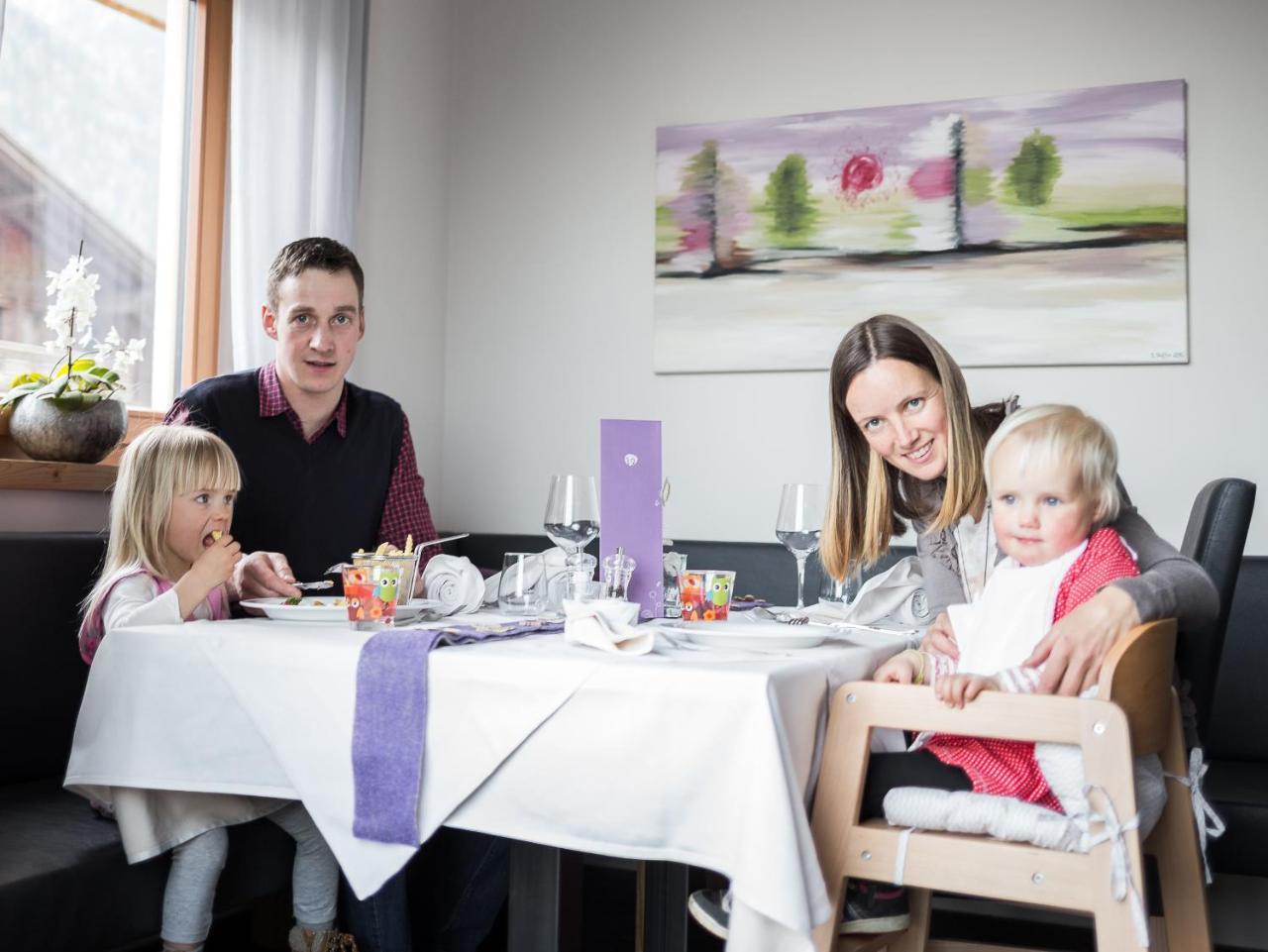 Familienhotel Viktoria ألتيمو المظهر الخارجي الصورة