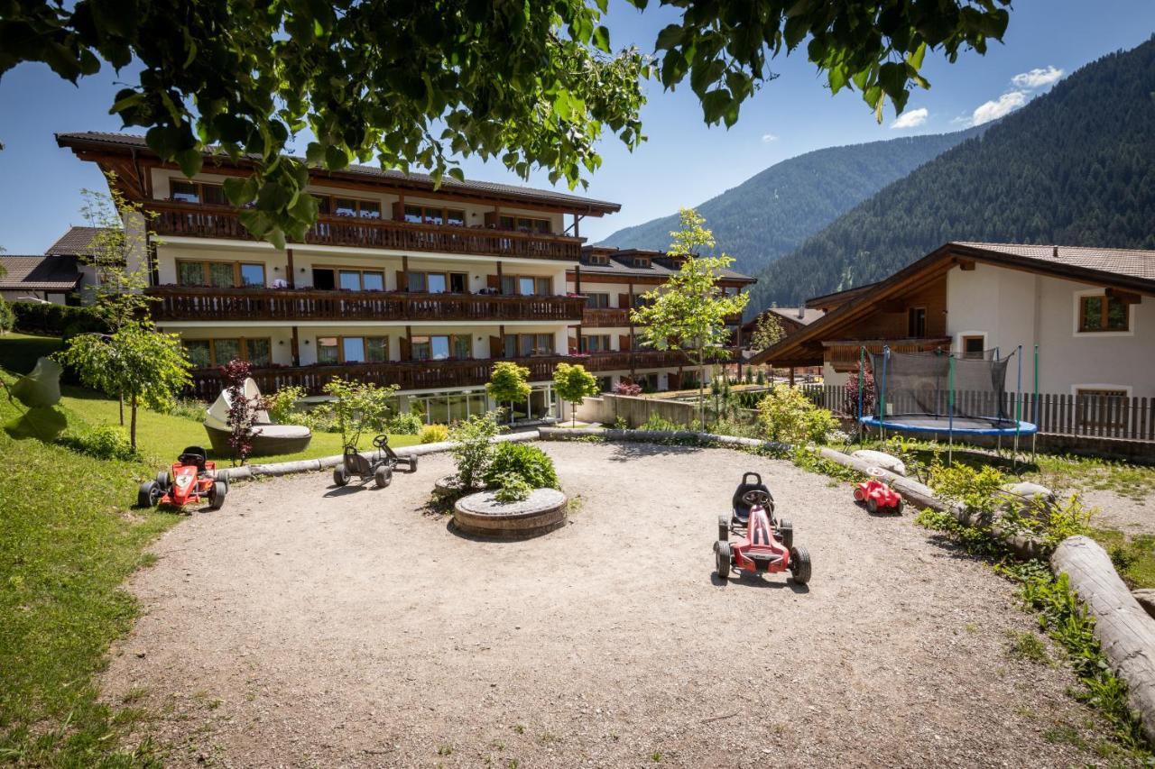 Familienhotel Viktoria ألتيمو المظهر الخارجي الصورة